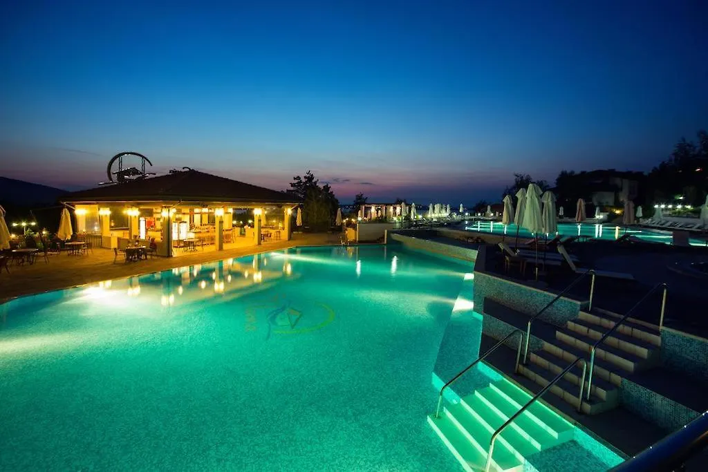 Garden Apartments In Santa Marina Village Szozopol