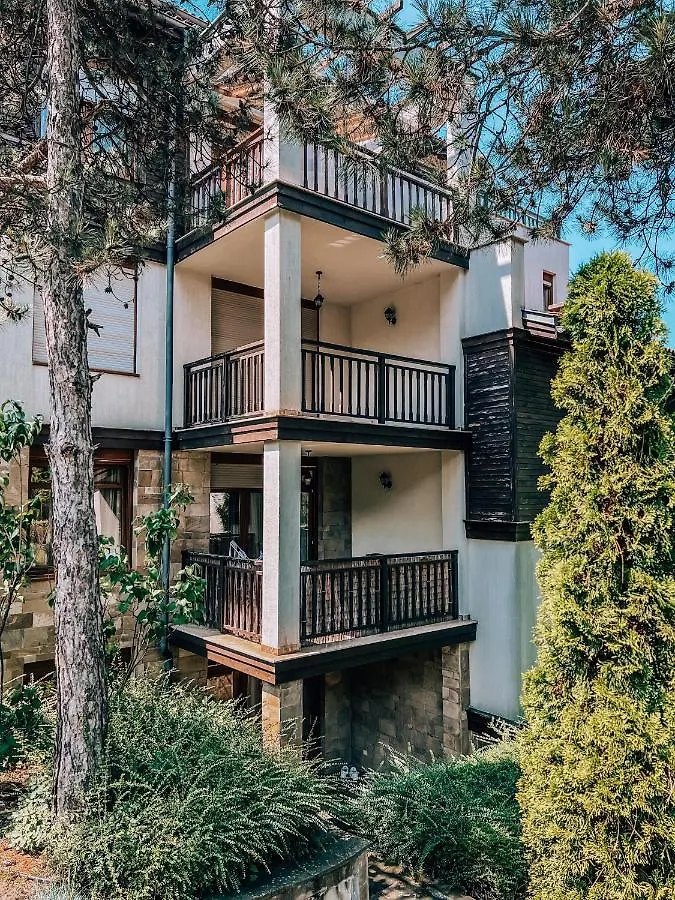 Garden Apartments In Santa Marina Village Szozopol