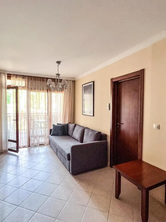 Garden Apartments In Santa Marina Village Szozopol Bulgária