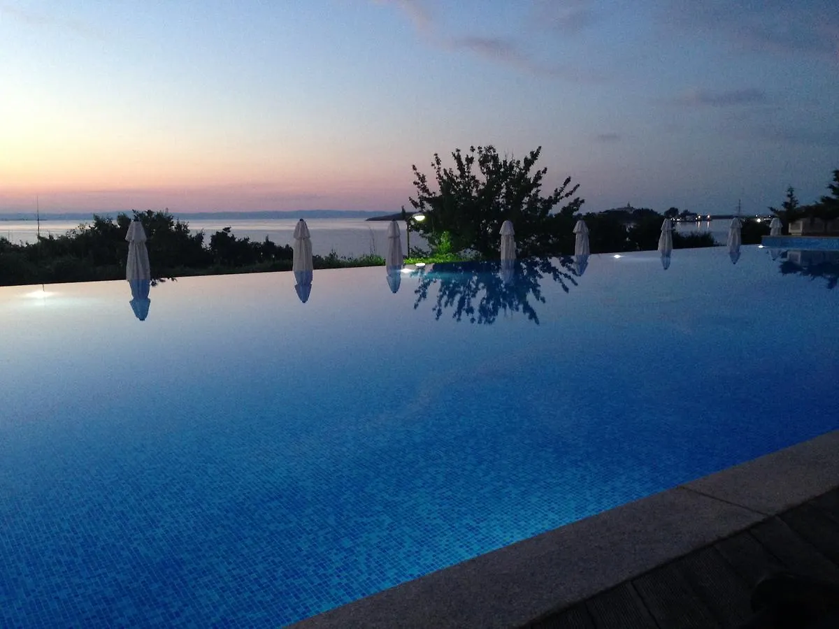 Garden Apartments In Santa Marina Village Szozopol Bulgária